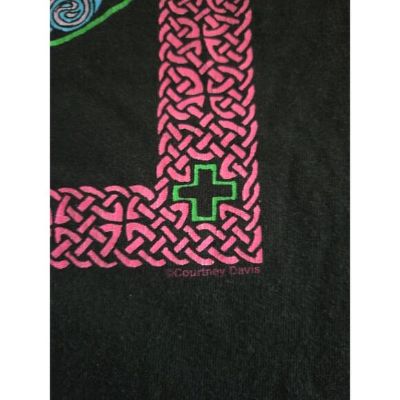 Vintage Fashion Victim Courtney Davis Celtic Cross Black Shirt 2xl - Picture 2 of 5